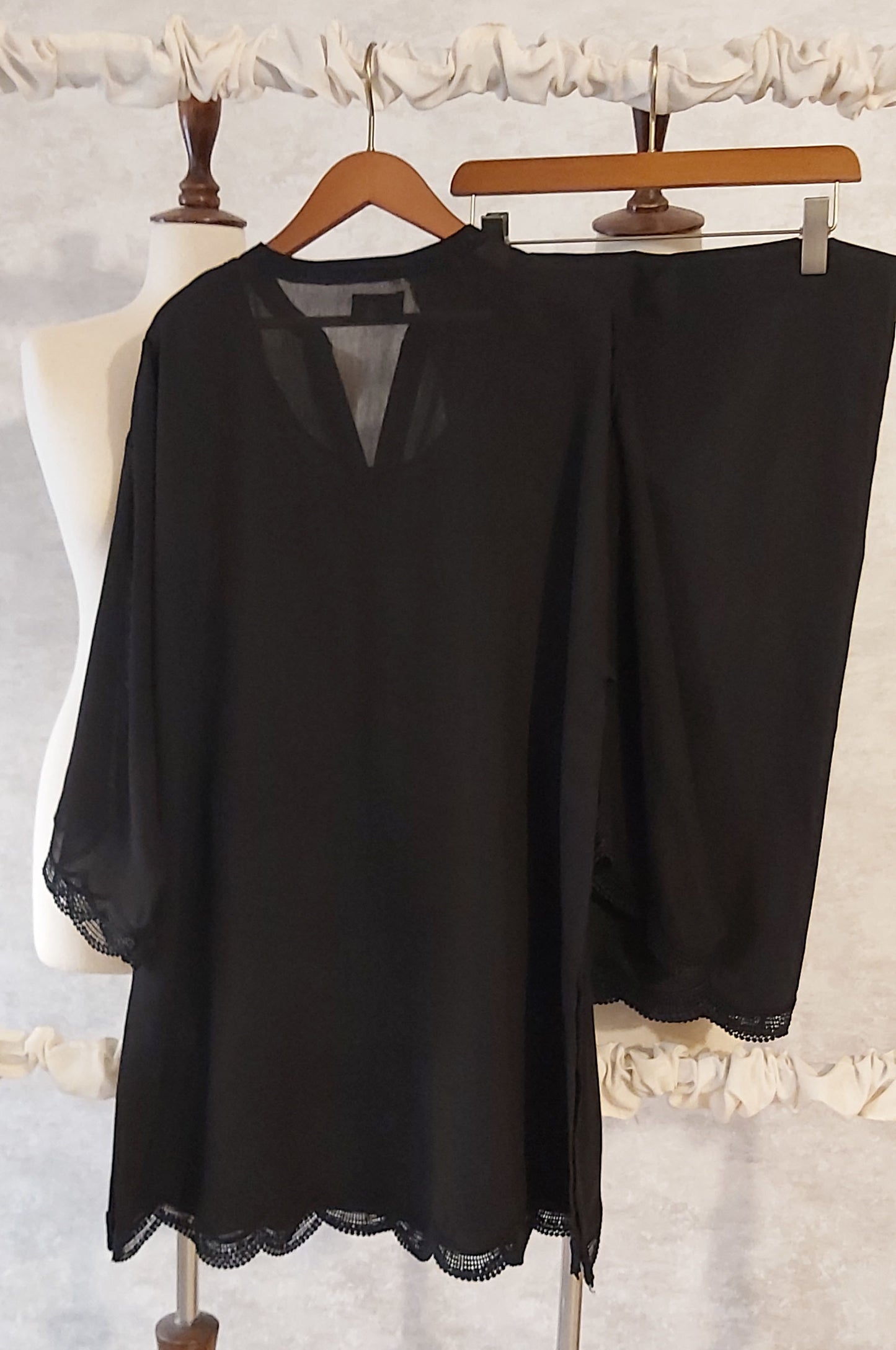 Summer Edit -- Malmal Kurta with Farshi shalwar