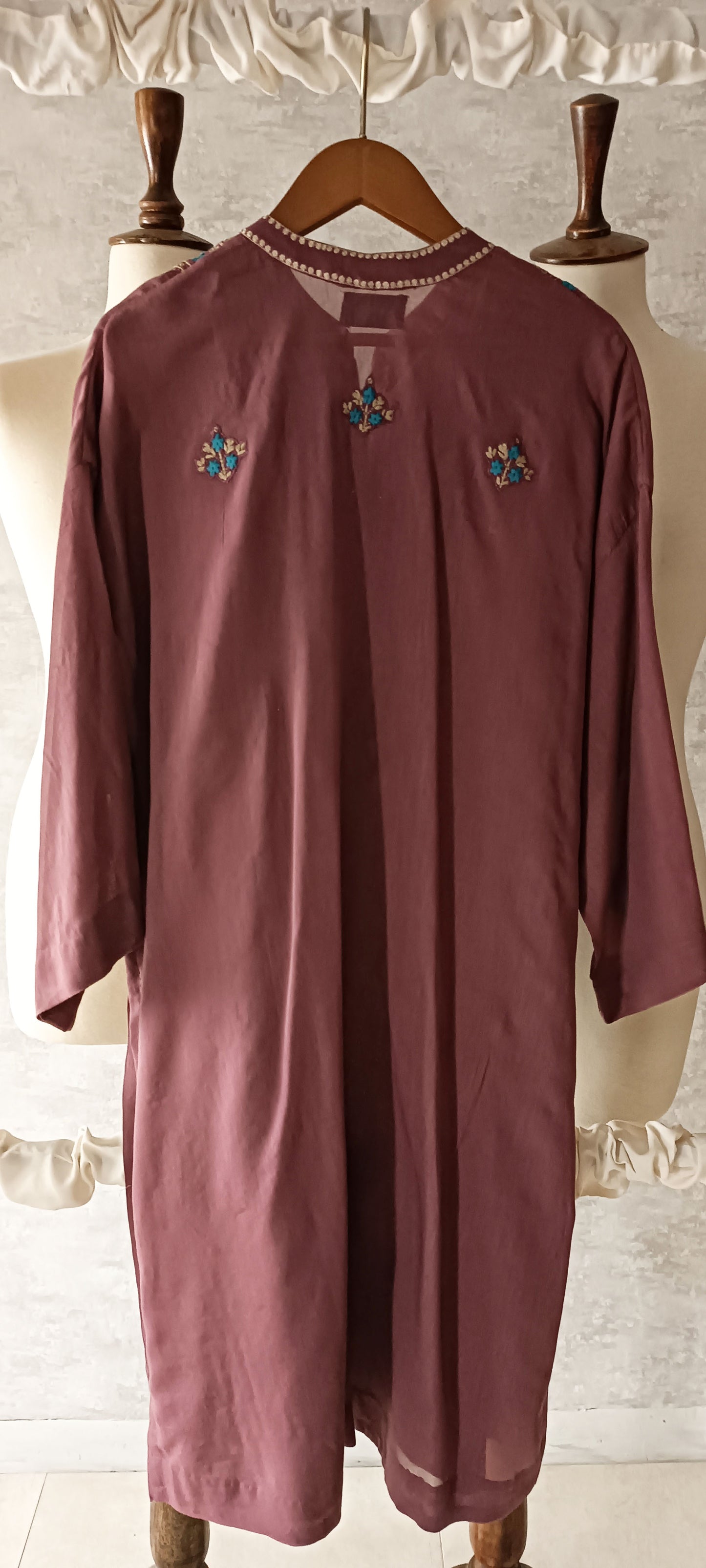Summer Edit - Dhaka Malmal Kurta with Embroidery (Falsa)