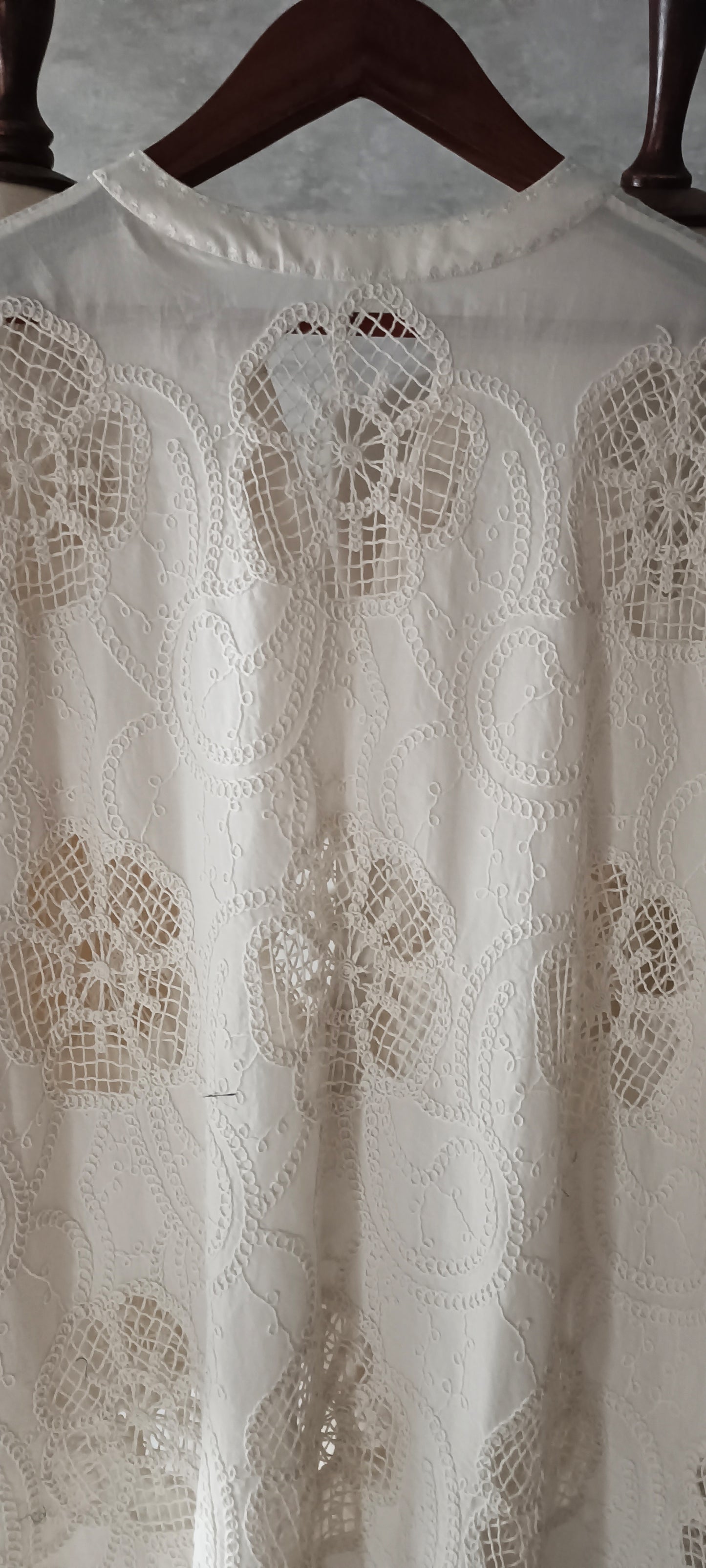 Mani (Autumn Edit) Shades of Ivory - Embroidered Bobbin Lace Flower