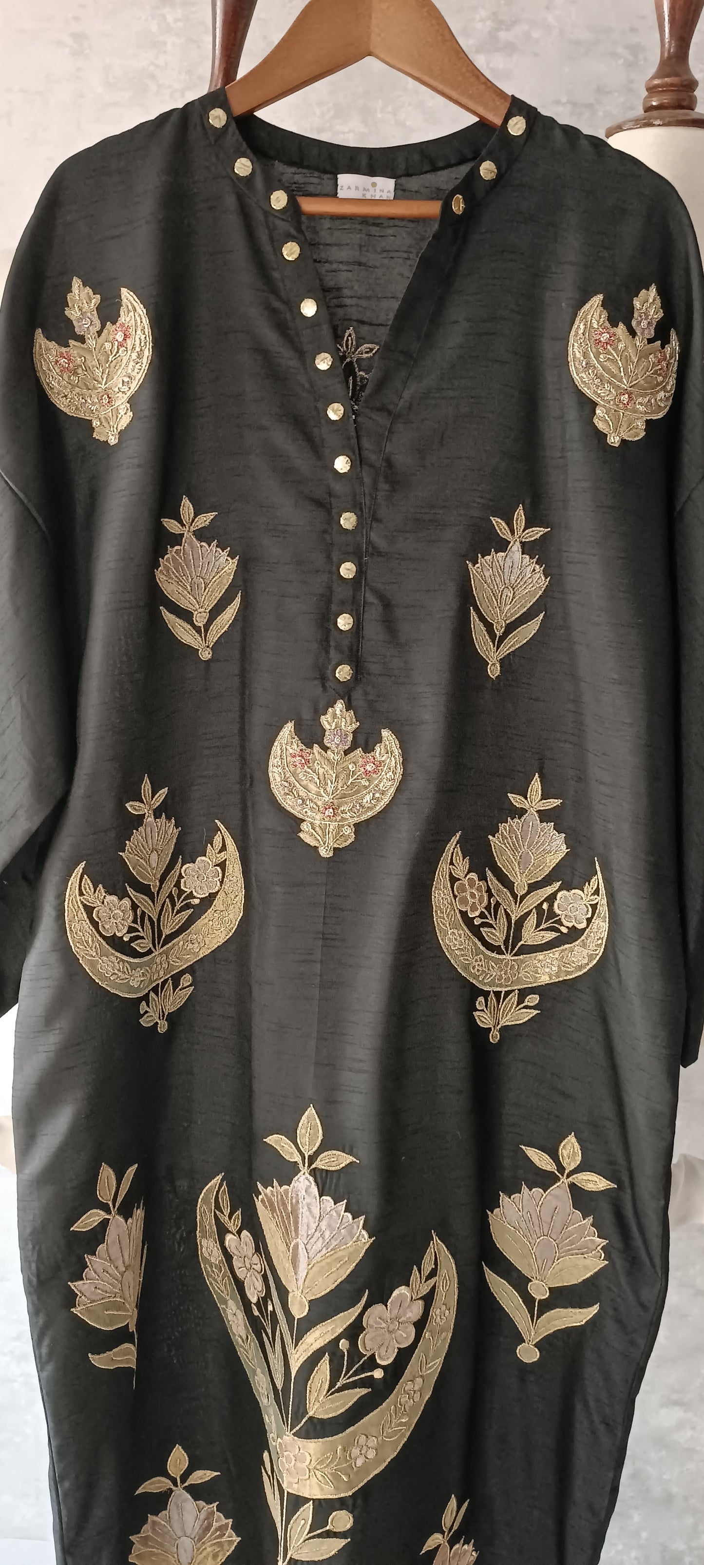 Dholki Edit - Kaftan - Chaand Phool Applique (Black)