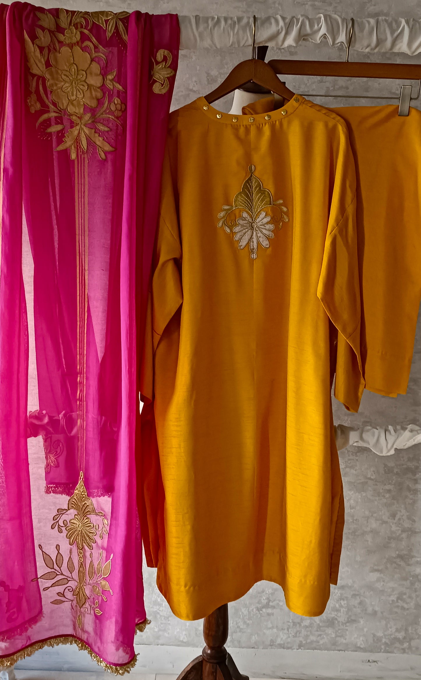 Dholki Edit - Pure Maple Raw Silk- Imperial Yellow with Hot Pink