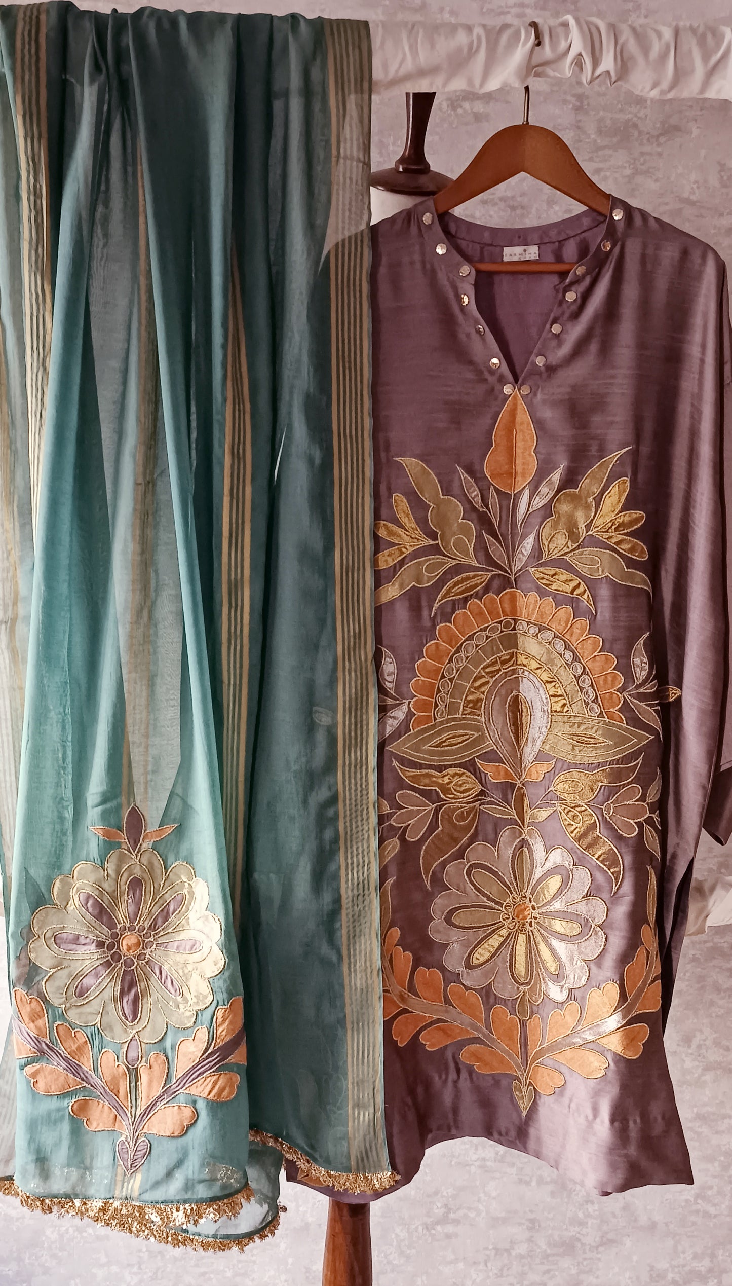 Dholki Edit - Pure Maple Raw Silk- Earthy Lavendar with Persian Green