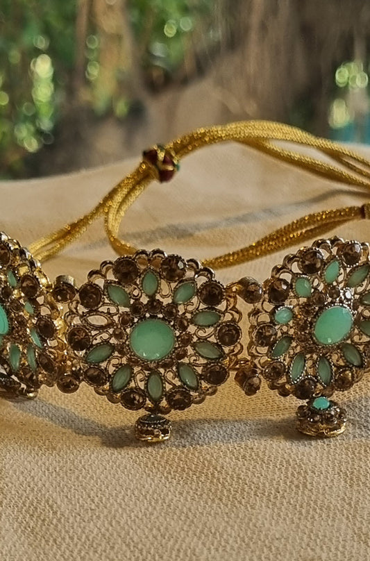 Zewar - Guluband (Feroza Phool)