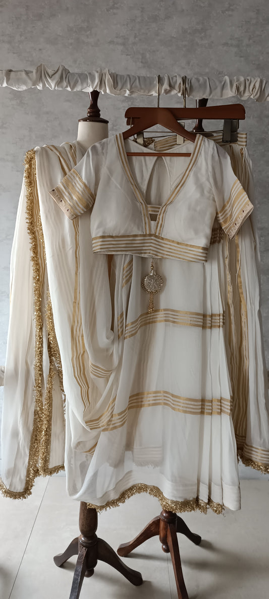 Sari - Dhaka Malmal Ghagra Sari (soft white)