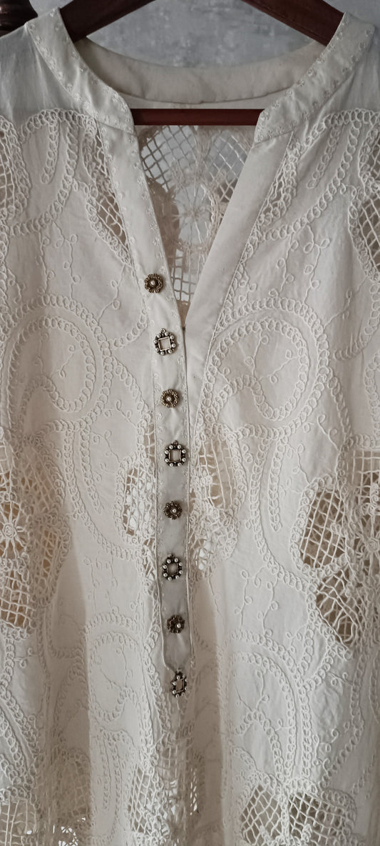 Mani (Autumn Edit) Shades of Ivory - Embroidered Bobbin Lace Flower