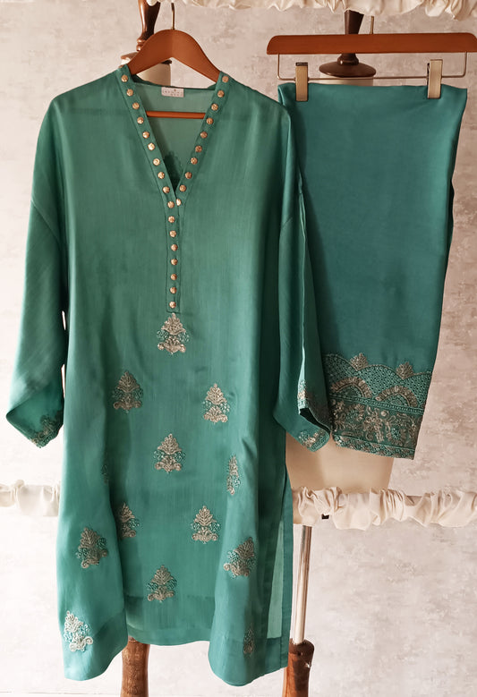 Dholki Edit - Maple Raw Silk - Earthy Green