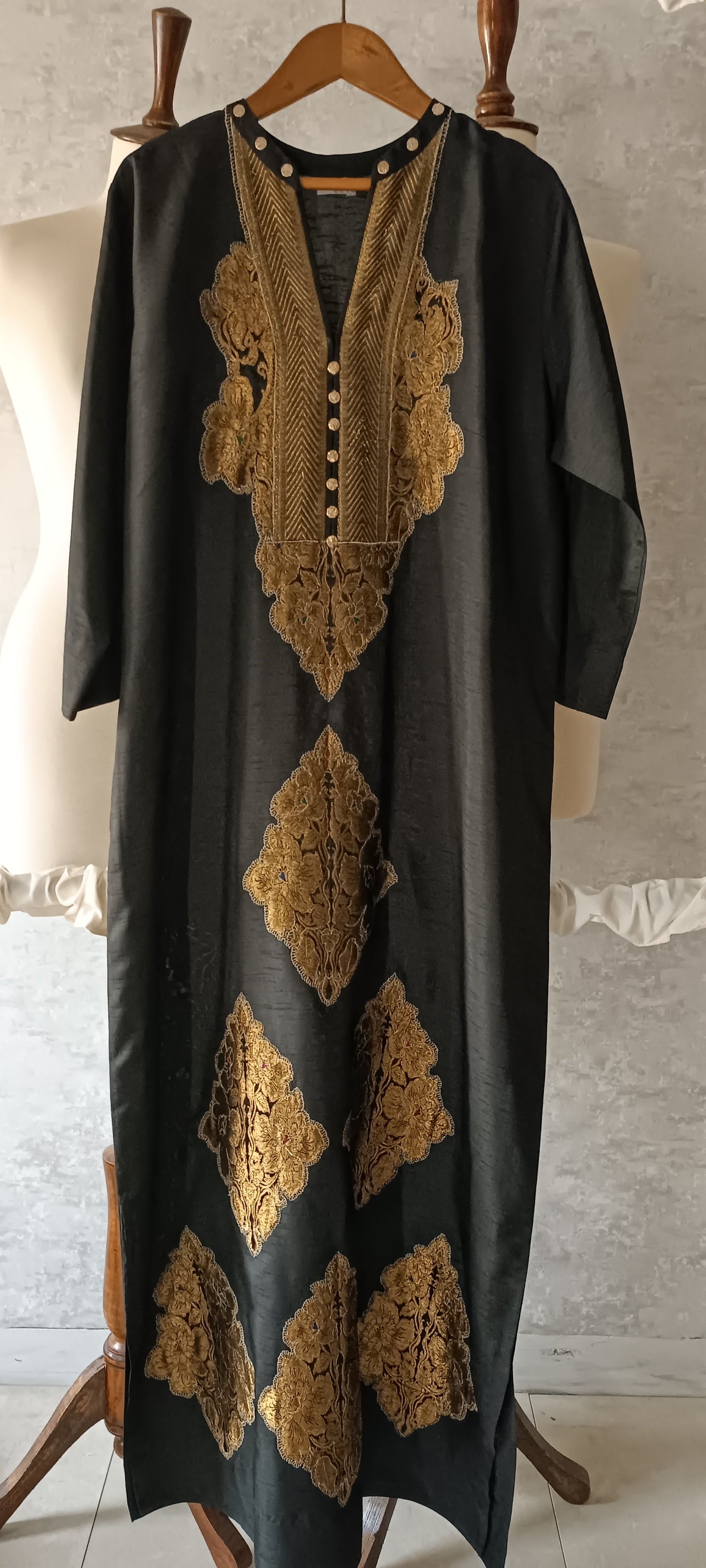 Dholki Edit - Kaftan - Kimkhawab Applique (Black)