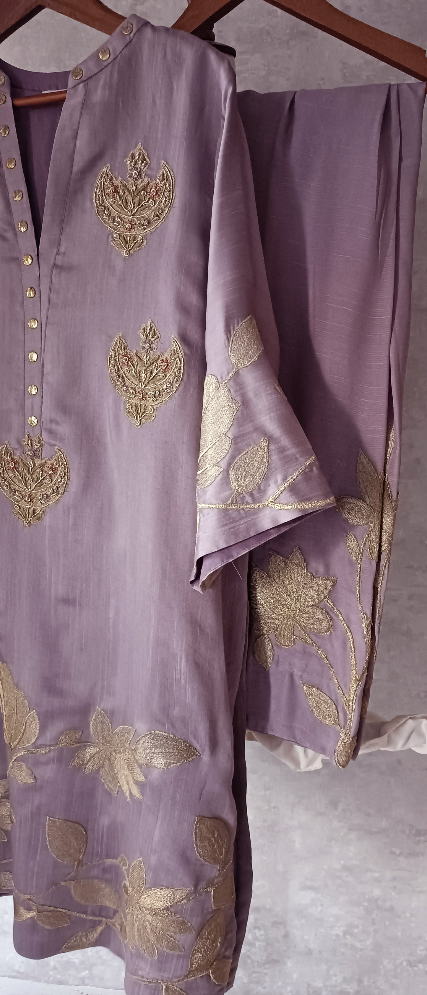 Dholki Edit - Pure Maple Raw Silk - Lavendar & Green Chaand Phool
