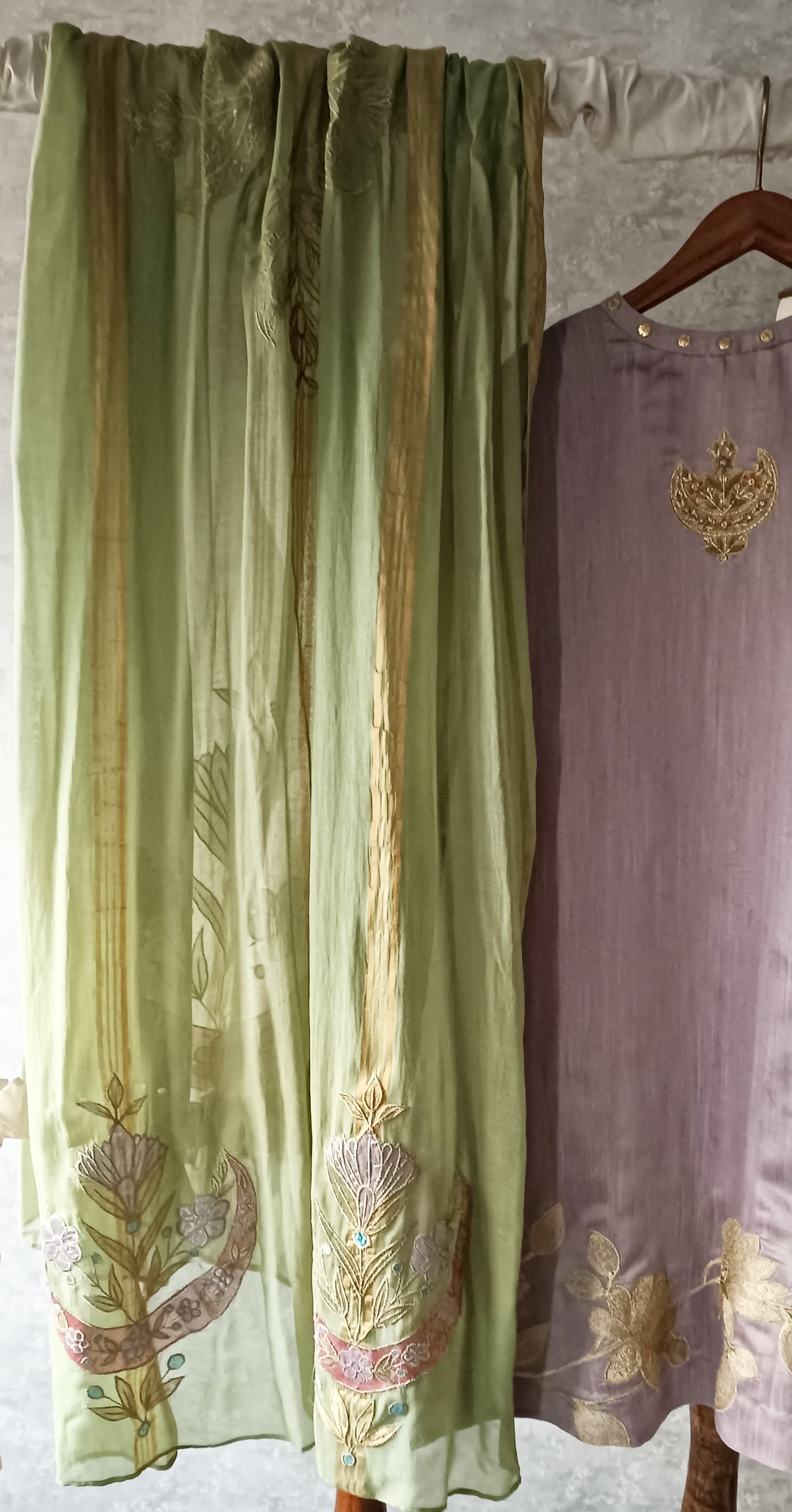 Dholki Edit - Pure Maple Raw Silk - Lavendar & Green Chaand Phool