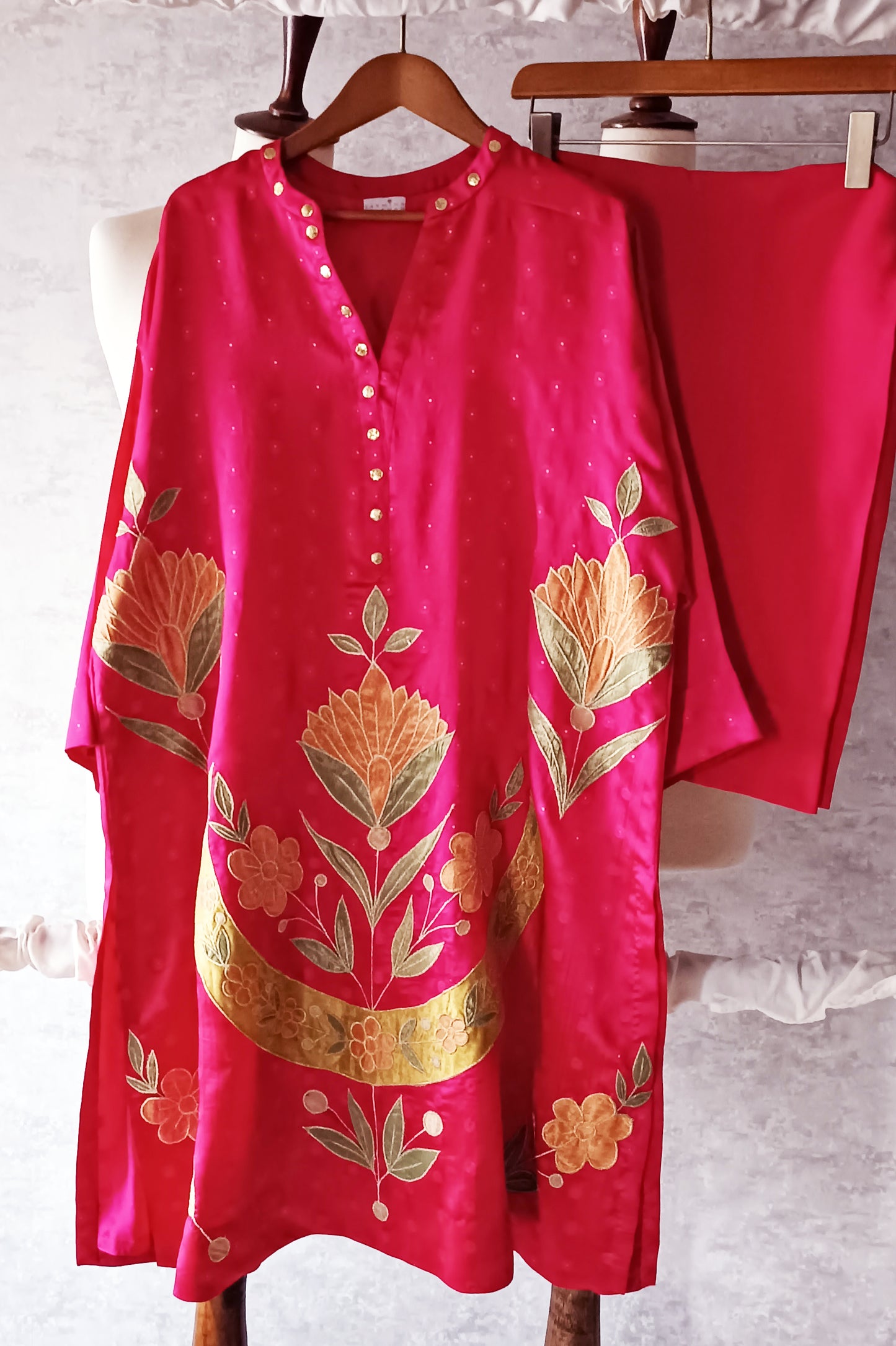 Dholki Edit - Pure Sheesha Bundki Silk - Hot Pink Chaand Phool