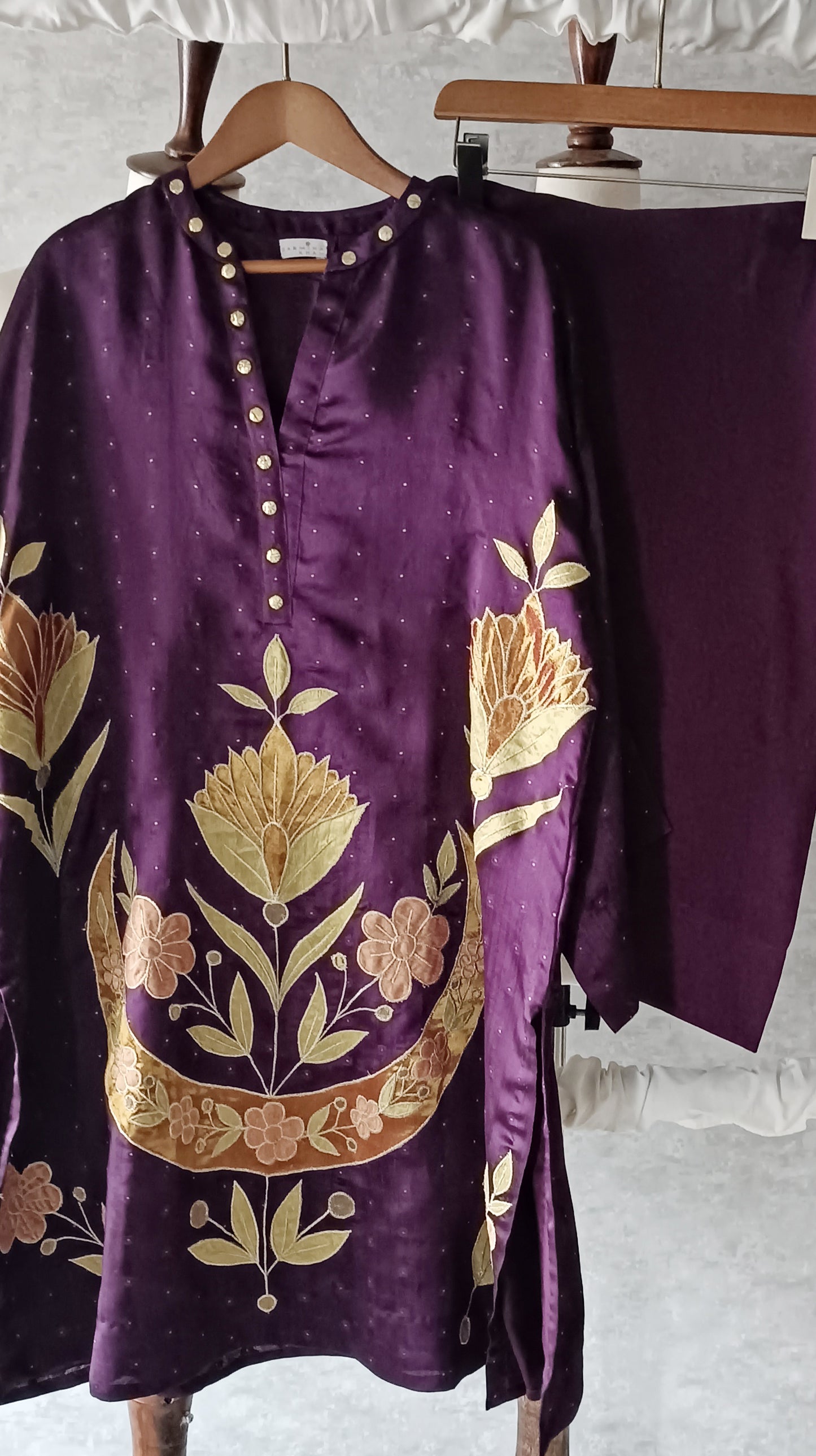 Dholki Edit - Pure Sheesha Bundki Silk - Royal Purple Chaand Phool