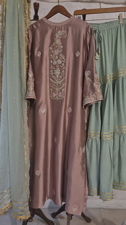 Lavendar Heritage Paisely