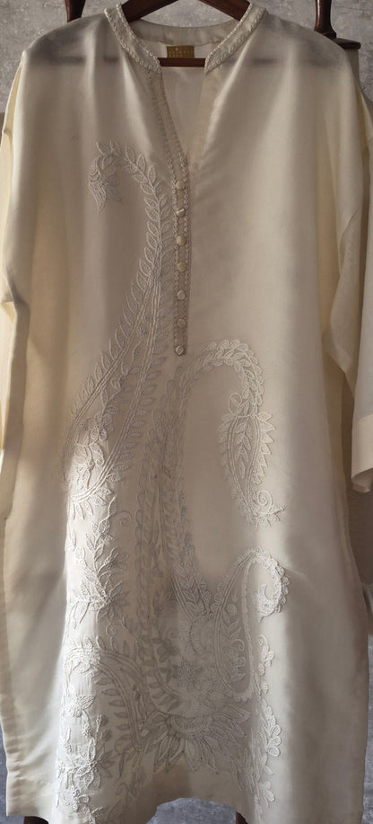 Kurta Paisley