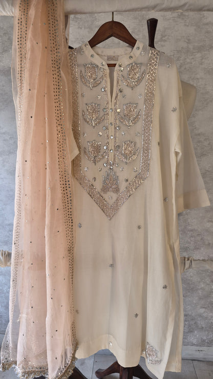 Dhaka malmal Tulip Kurta