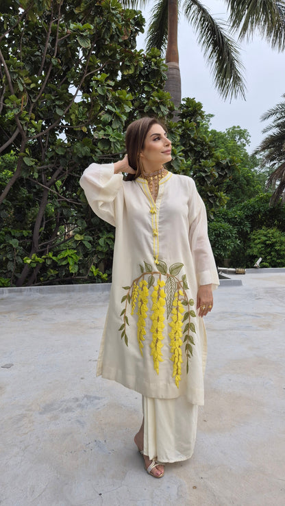 Amaltas Kurta