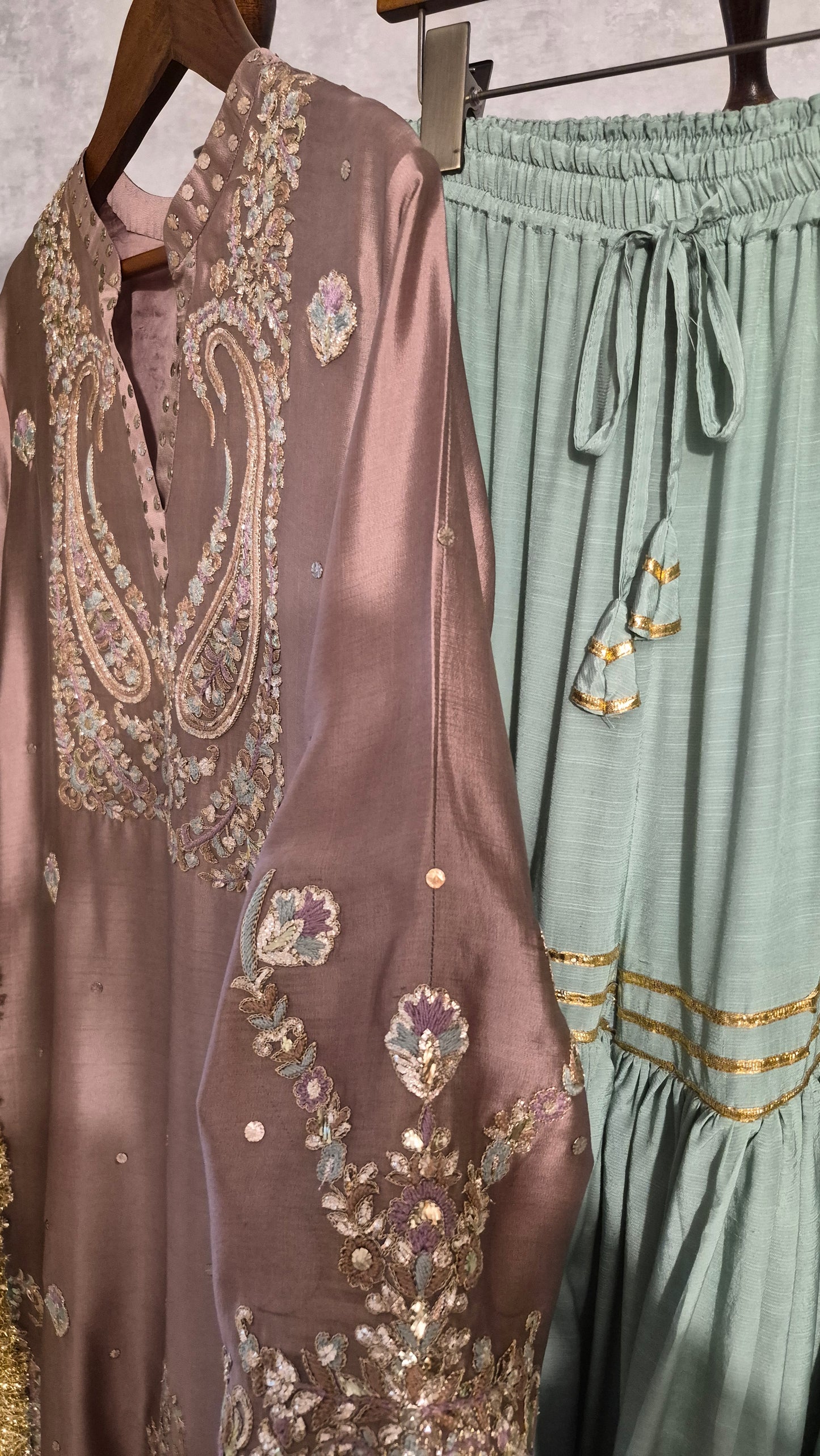 Lavendar Heritage Paisely