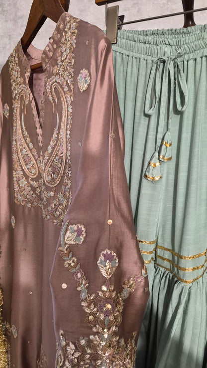 Lavendar Heritage Paisely